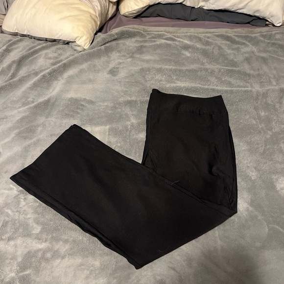 Black dress pant - Picture 3 of 5